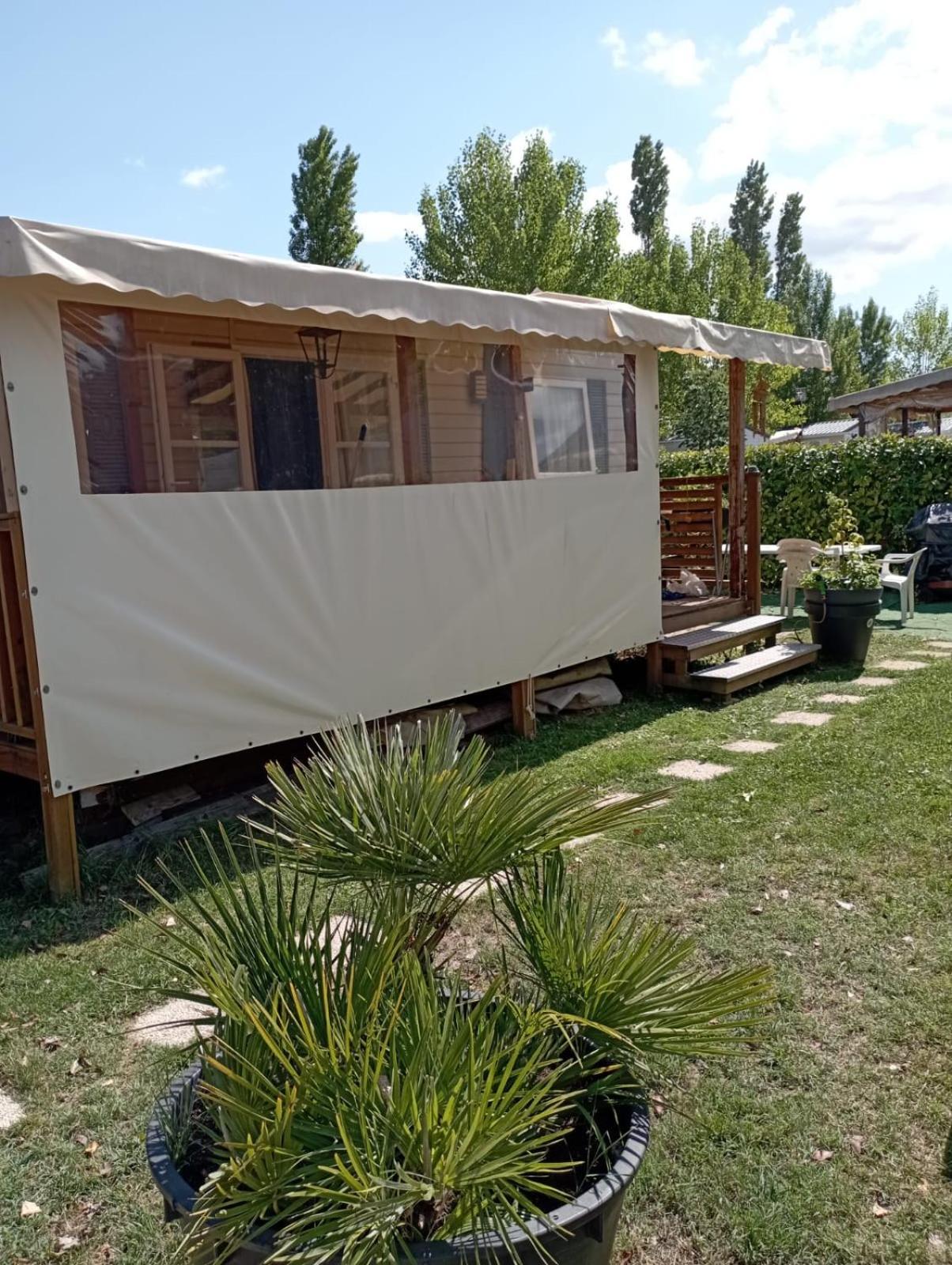 Mobile Home For You Les Rives De Condrieu Exterior foto