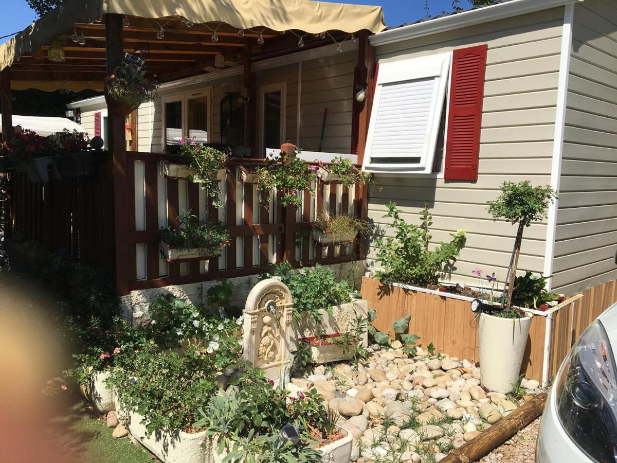 Mobile Home For You Les Rives De Condrieu Exterior foto